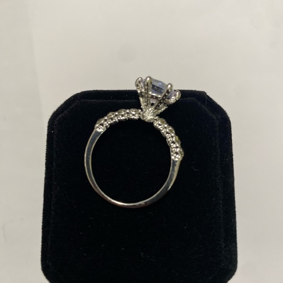 Elegant Sterling Silver White Topaz New Charms Unique Ring Size 9 - Picture 5 of 10